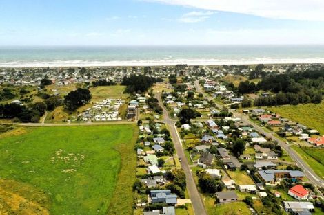 Photo of property in 11 Ramona Avenue, Waitarere Beach, Levin, 5510