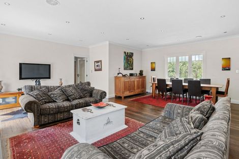 Photo of property in 122 Cross Line, Morison Bush, Greytown, 5794