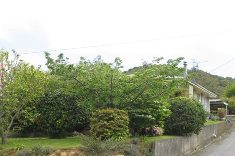 Photo of property in 111 Waikawa Road, Picton, 7220