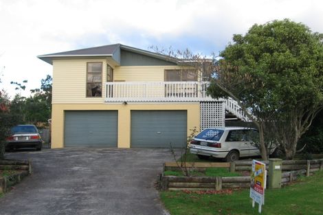 Photo of property in 70 Patons Road, Howick, Auckland, 2014