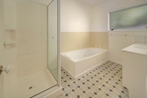 Photo of property in 52 Coster Street, Enner Glynn, Nelson, 7011