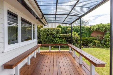 Photo of property in 48 Auckland Road, Greenmeadows, Napier, 4112