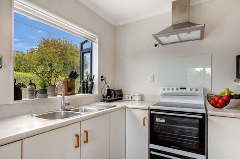 Photo of property in 9a Robinson Avenue, Holdens Bay, Rotorua, 3010