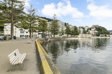 Photo of property in Inverleith Apartments, 1/306 Oriental Parade, Oriental Bay, Wellington, 6011