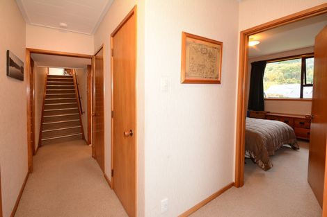 Photo of property in 35 Pioneer Crescent, Helensburgh, Dunedin, 9010