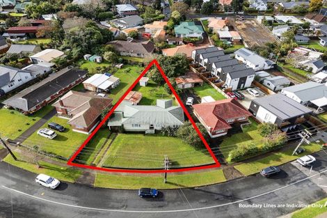 Photo of property in 47 Yeovil Road, Te Atatu Peninsula, Auckland, 0610