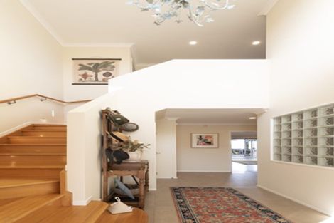 Photo of property in 3 Pounamu Place, Shelly Park, Auckland, 2014