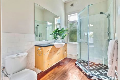 Photo of property in 60 Wiseley Road, Hobsonville, Auckland, 0618