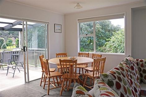 Photo of property in 555 Leigh Road, Whangateau, Warkworth, 0985