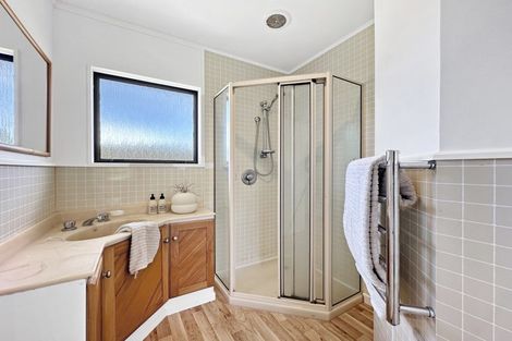 Photo of property in 10 Antonia Place, Kinloch, Taupo, 3377