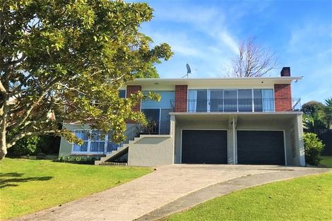 Photo of property in 19 Hartley Terrace, Massey, Auckland, 0614
