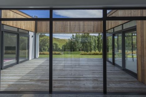 Photo of property in 42 Blue Stone Drive, Waiareka Junction, Oamaru, 9401