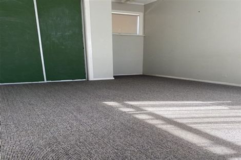 Photo of property in 30 Fernaig Street, Papakura, 2110