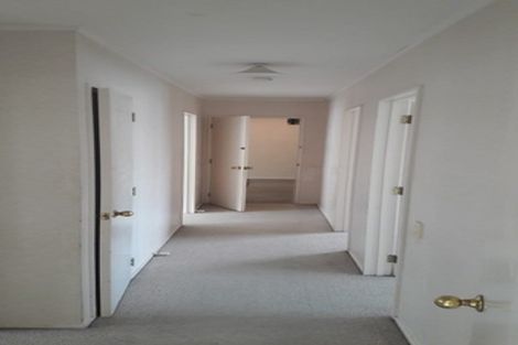 Photo of property in 1/18 Lowburn Place, Clover Park, Auckland, 2019