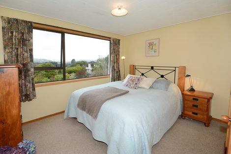 Photo of property in 35 Pioneer Crescent, Helensburgh, Dunedin, 9010