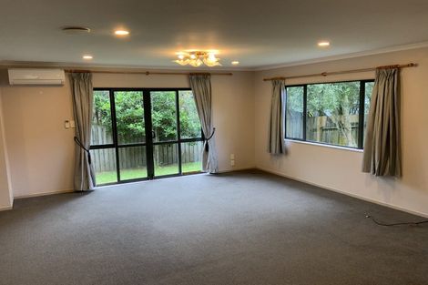 Photo of property in 5a Christina Avenue, Te Atatu South, Auckland, 0602