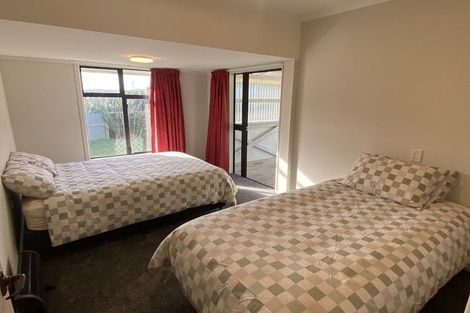 Photo of property in 9 Dune Crescent, Oreti Beach, Invercargill, 9879