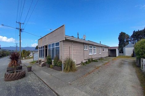 Photo of property in 85 Half Mile Road, Tuatapere, 9620