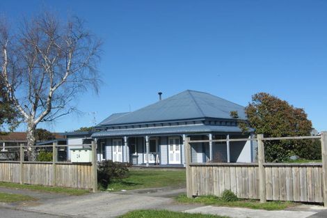 Photo of property in 2/14 Seddon Street, Carterton, 5713