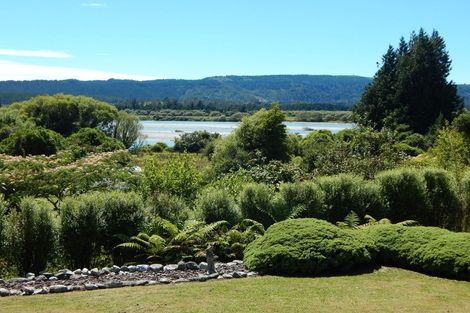 Photo of property in 2 Back Creek Road, Ruatapu, Hokitika, 7883