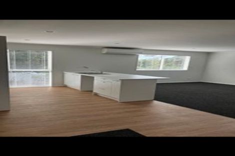 Photo of property in 15 Lysander Crescent, Beach Haven, Auckland, 0626