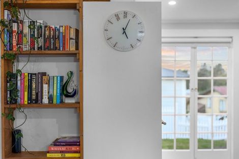 Photo of property in 1/141 Colwill Road, Massey, Auckland, 0614