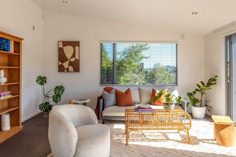 Photo of property in 27 Ocean Road, Surfdale, Waiheke Island, 1081