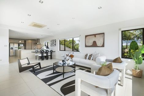 Photo of property in 34 Browns Bay Road, Rothesay Bay, Auckland, 0630