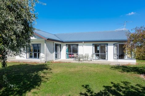 Photo of property in 445 Dillons Point Road, Dillons Point, Blenheim, 7273