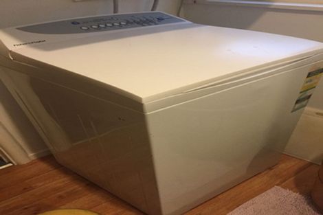 Photo of property in 1/20 Parkhill Road, Mellons Bay, Auckland, 2014