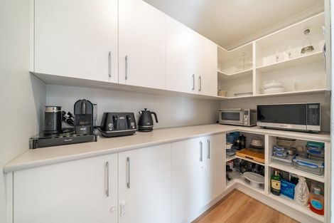 Photo of property in 12 Kaiaho Close, Aotea, Porirua, 5024