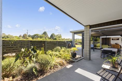 Photo of property in 5 Laurent Way, Ohau, Levin, 5570