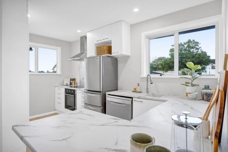 Photo of property in 68 Wallath Road, Westown, New Plymouth, 4310