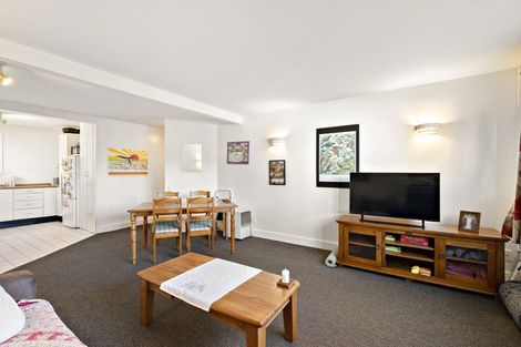 Photo of property in Parkland Flats, 18/51 Adams Terrace, Kelburn, Wellington, 6021