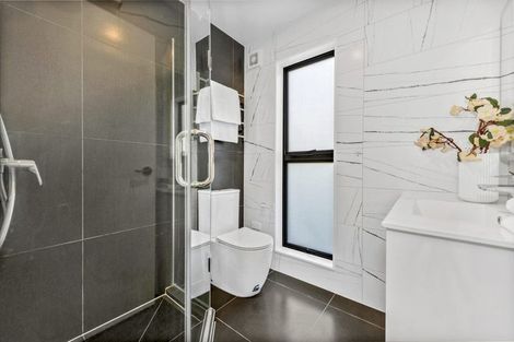 Photo of property in 3/14 Kerswill Place, Pakuranga, Auckland, 2010