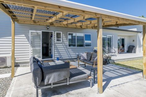 Photo of property in 5 Mack Street, Foxton Beach, Foxton, 4815