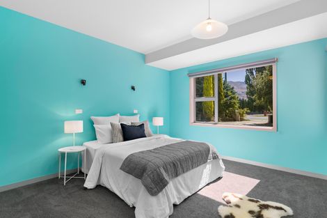 Photo of property in 293 Riverbank Road, Wanaka, 9382