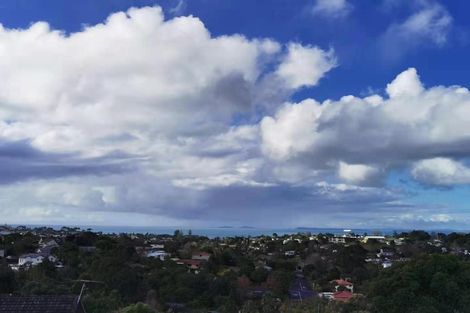 Photo of property in 154 Weatherly Road, Torbay, Auckland, 0630