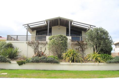 Photo of property in 4 Te Ara Place, Papamoa Beach, Papamoa, 3118