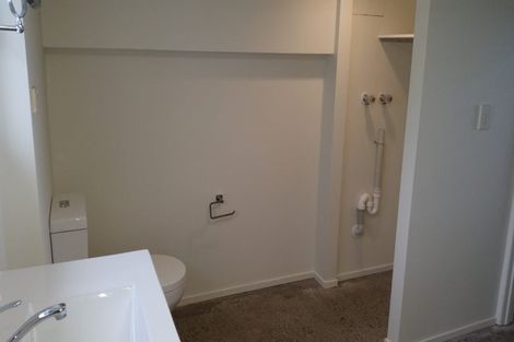 Photo of property in 4 Speedy Crescent, Hillcrest, Auckland, 0627