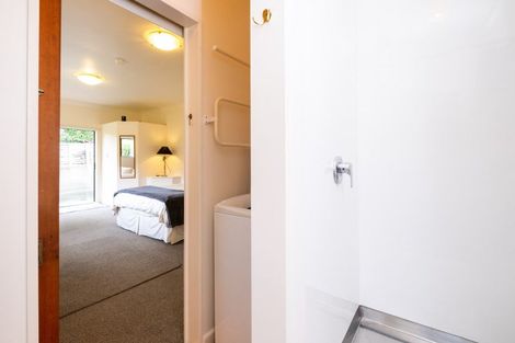 Photo of property in 5 Selwyn Road, Hospital Hill, Napier, 4110