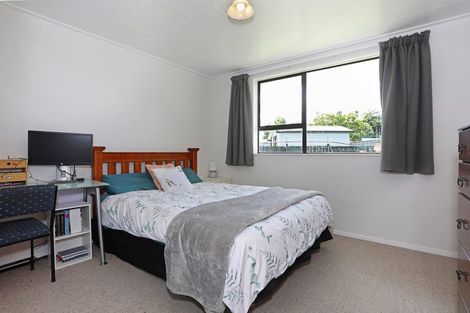 Photo of property in 8 Mansell Crescent, Bulls, 4818