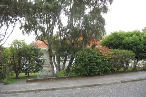 Photo of property in 1 Crawford Grove, Naenae, Lower Hutt, 5011