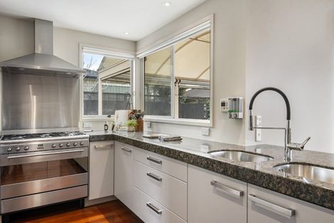 Photo of property in 19 English Oak Drive, Schnapper Rock, Auckland, 0632