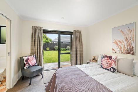 Photo of property in 24 Broadhaven Avenue, Parklands, Christchurch, 8083