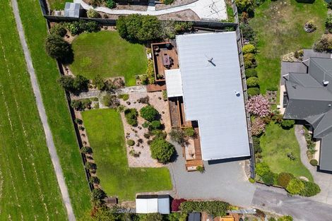 Photo of property in 11 Glentui Place, Waikawa, Picton, 7220