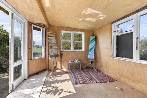 Photo of property in 71 Mountain Road, Sentry Hill, New Plymouth, 4373