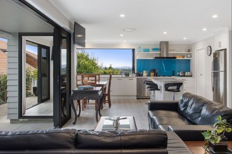 Photo of property in 37 Bert Wall Drive, Omokoroa, 3114