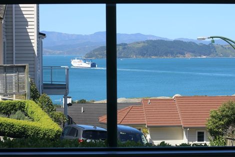 Photo of property in 9 Sargeson Way, Kaiwharawhara, Wellington, 6035