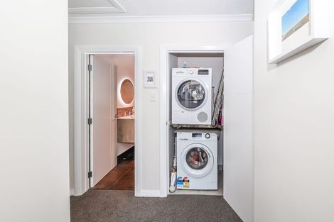 Photo of property in 5 Church Hill Road, Green Island, Dunedin, 9018